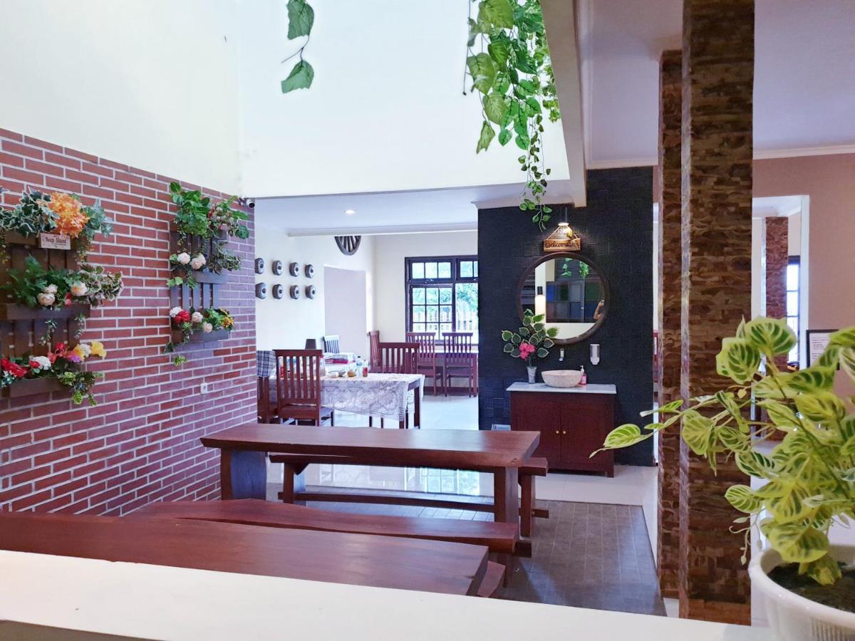 Maple Tree Homestay Maguwo 외부 사진